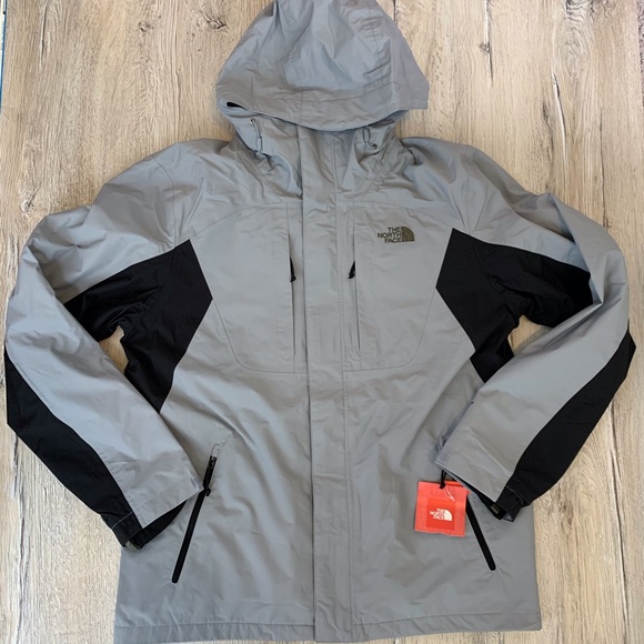 The North Face Other - The North Face Men Cinder Tri Jacket